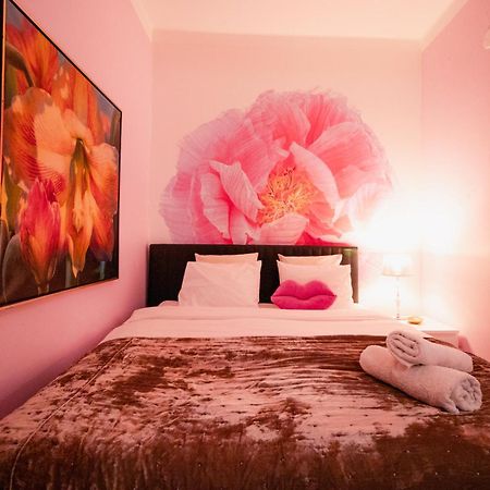 Lovely Flat In The Heart Of 헬싱키 외부 사진