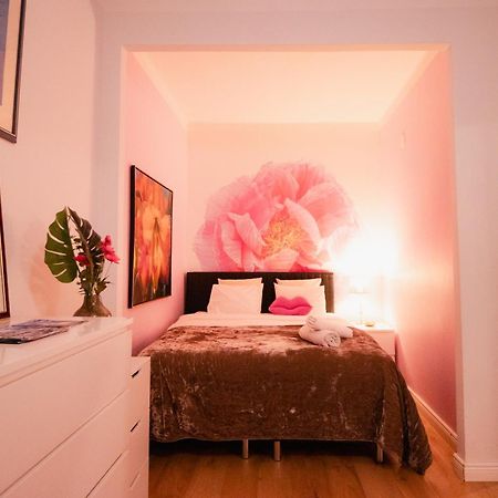 Lovely Flat In The Heart Of 헬싱키 외부 사진