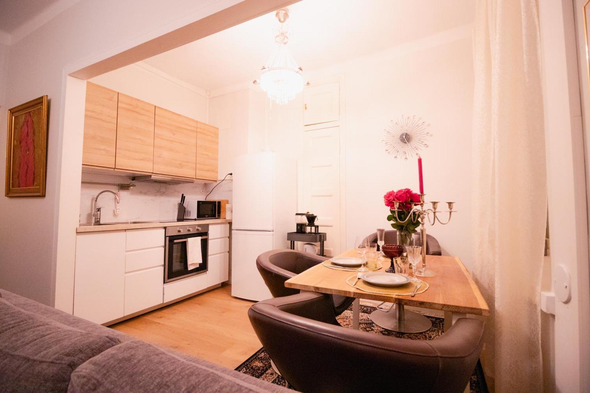 Lovely Flat In The Heart Of 헬싱키 외부 사진