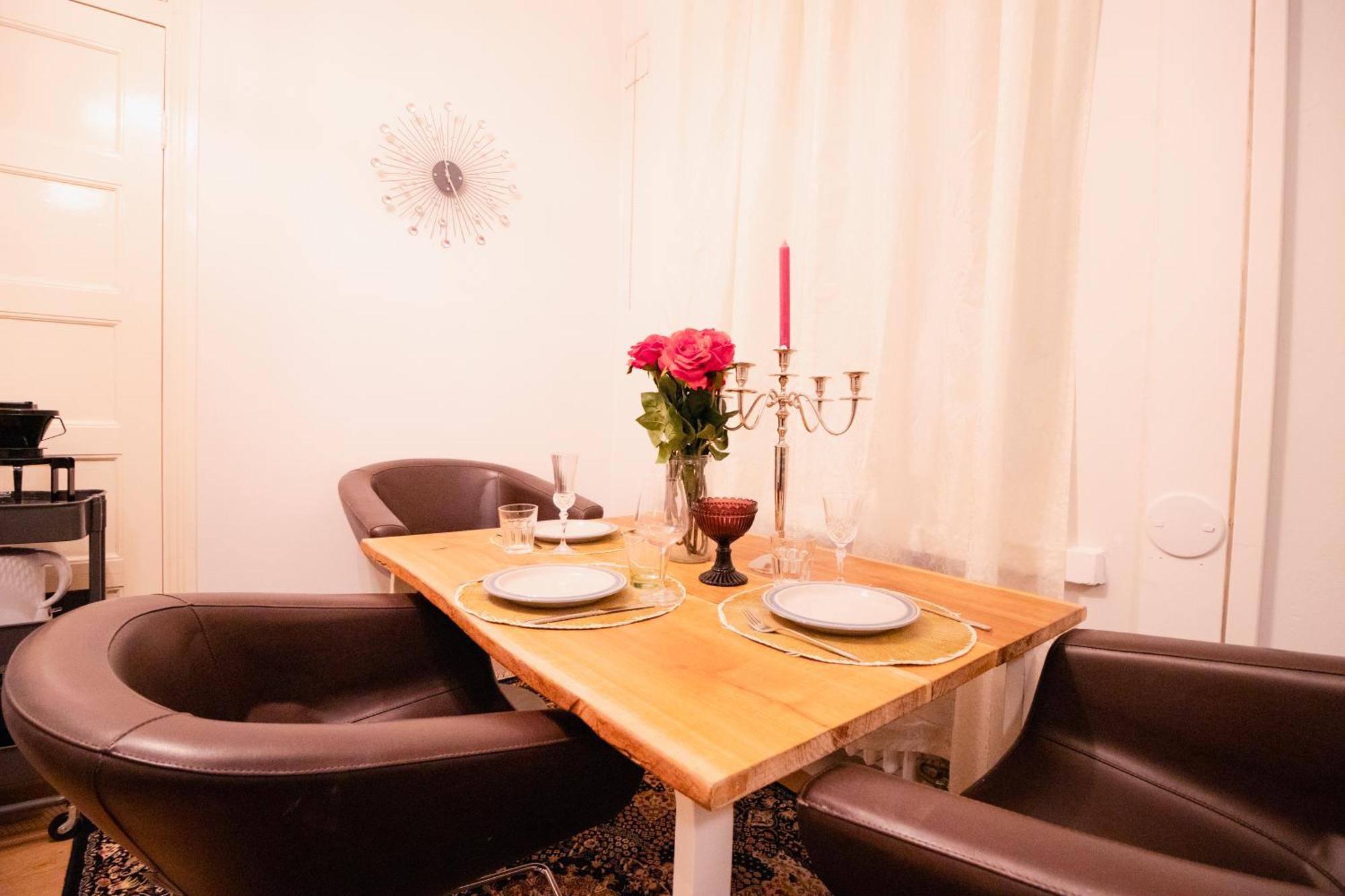 Lovely Flat In The Heart Of 헬싱키 외부 사진