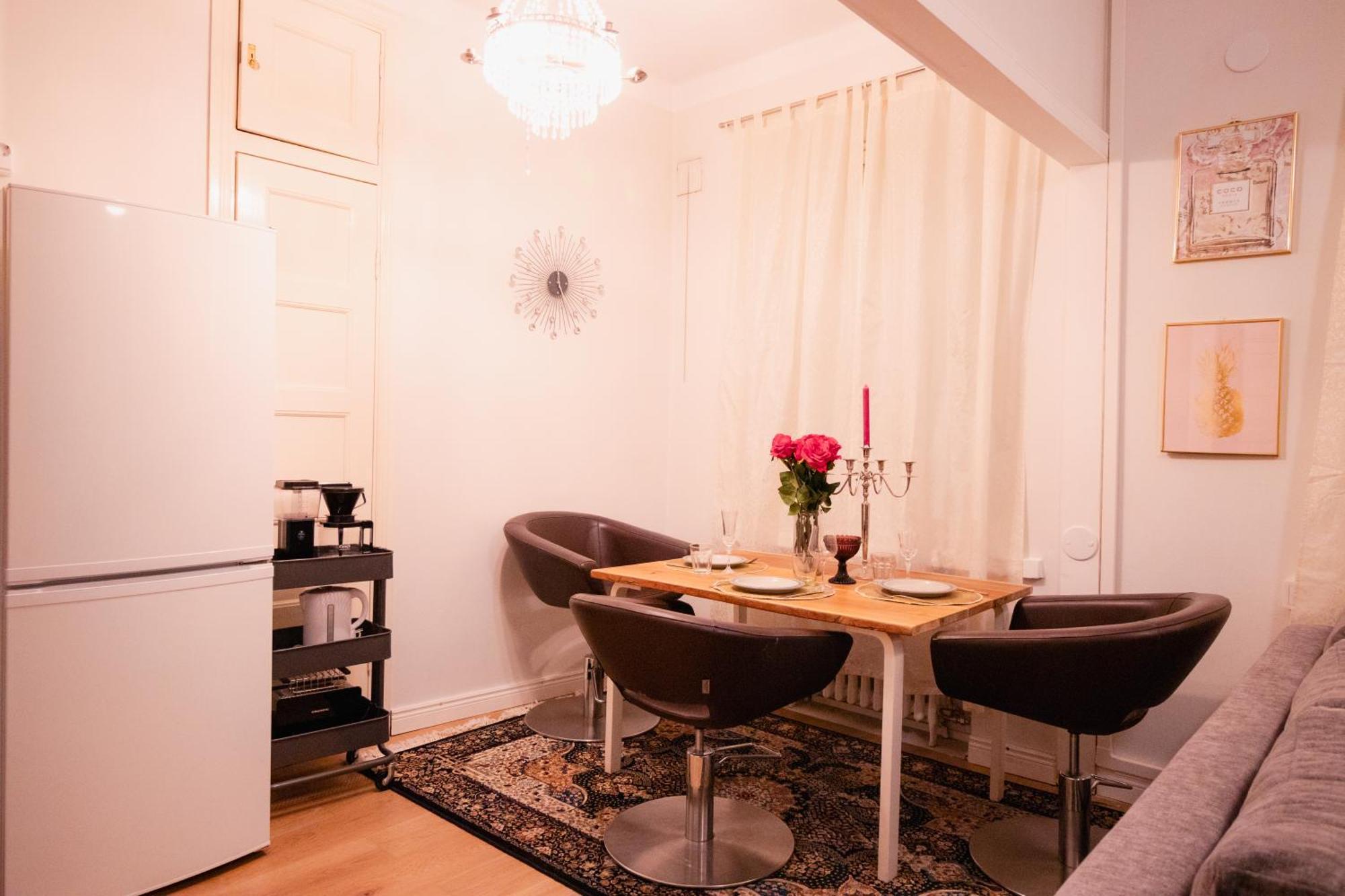 Lovely Flat In The Heart Of 헬싱키 외부 사진