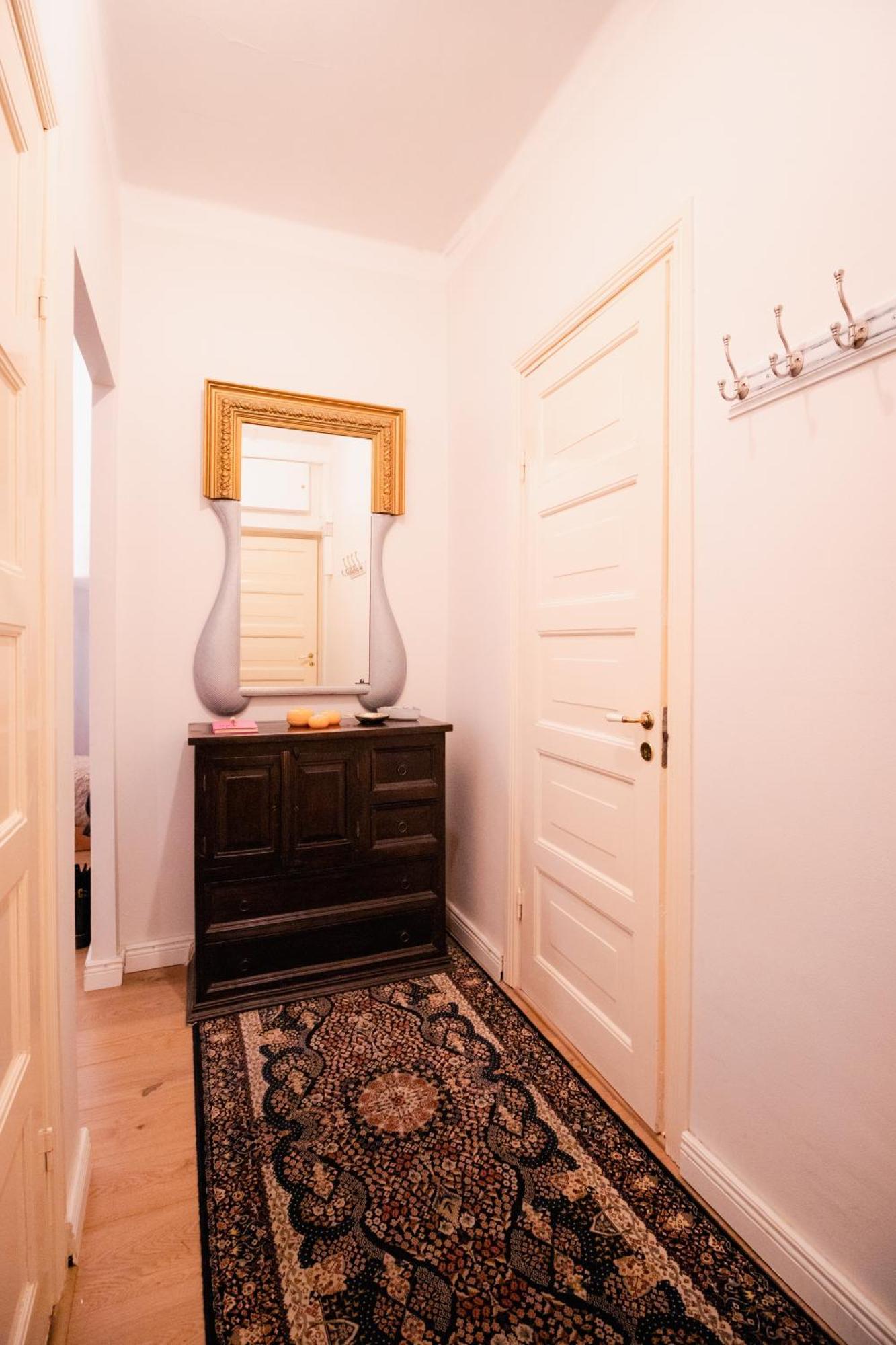 Lovely Flat In The Heart Of 헬싱키 외부 사진